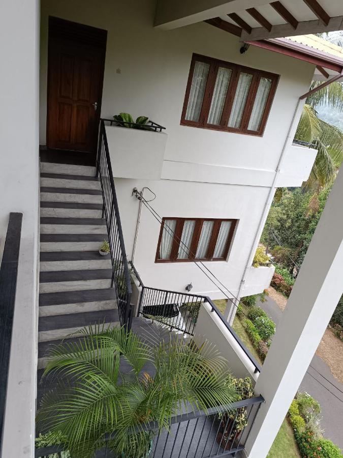Shalom Peradeniya Exterior foto